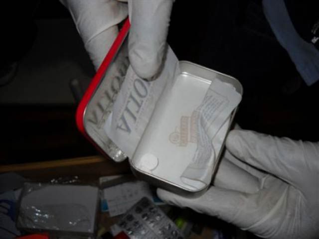 Altoids and Altoids tins were used in the conveyance of drugs.